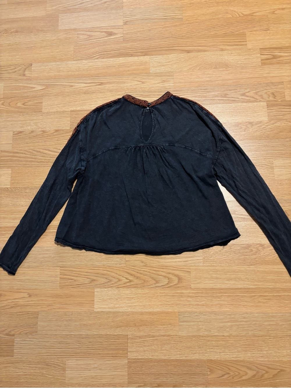 “Free People” embroidered swing top size XS - Picture 5 of 7